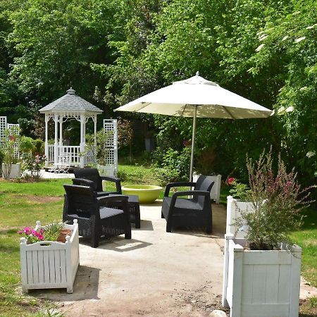 Superb Holiday Home Near The Beach Quinéville Exterior foto